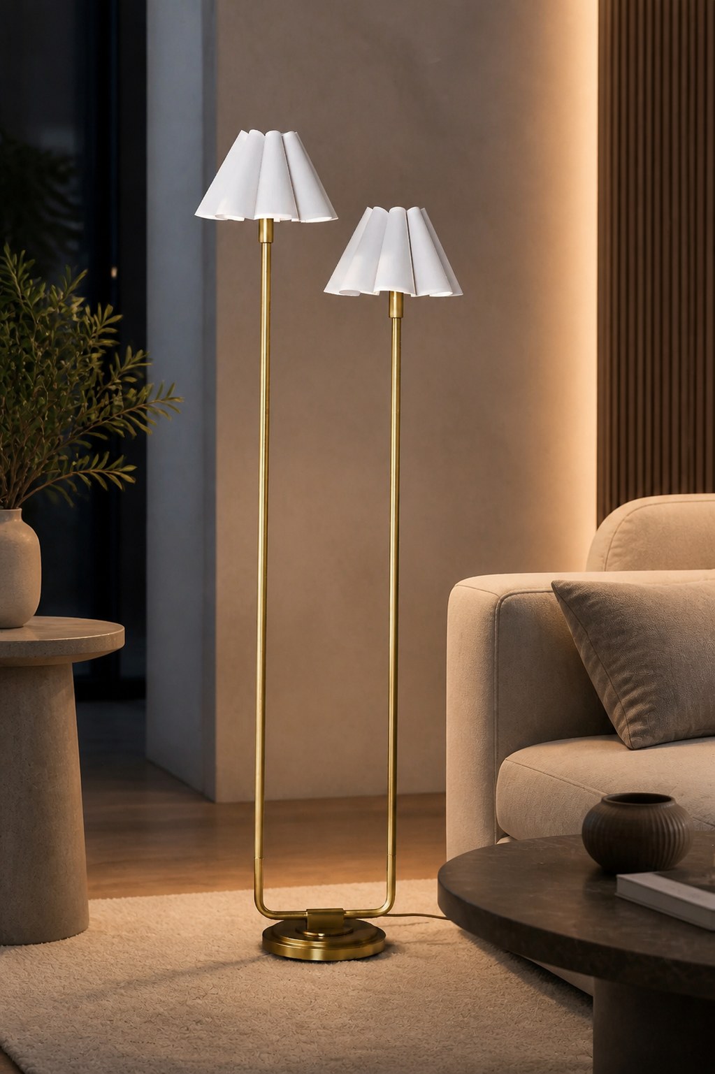 Capirise Gold Scalloped Shade Floor Lamp - Contemporary Metal Lighting for Bedroom