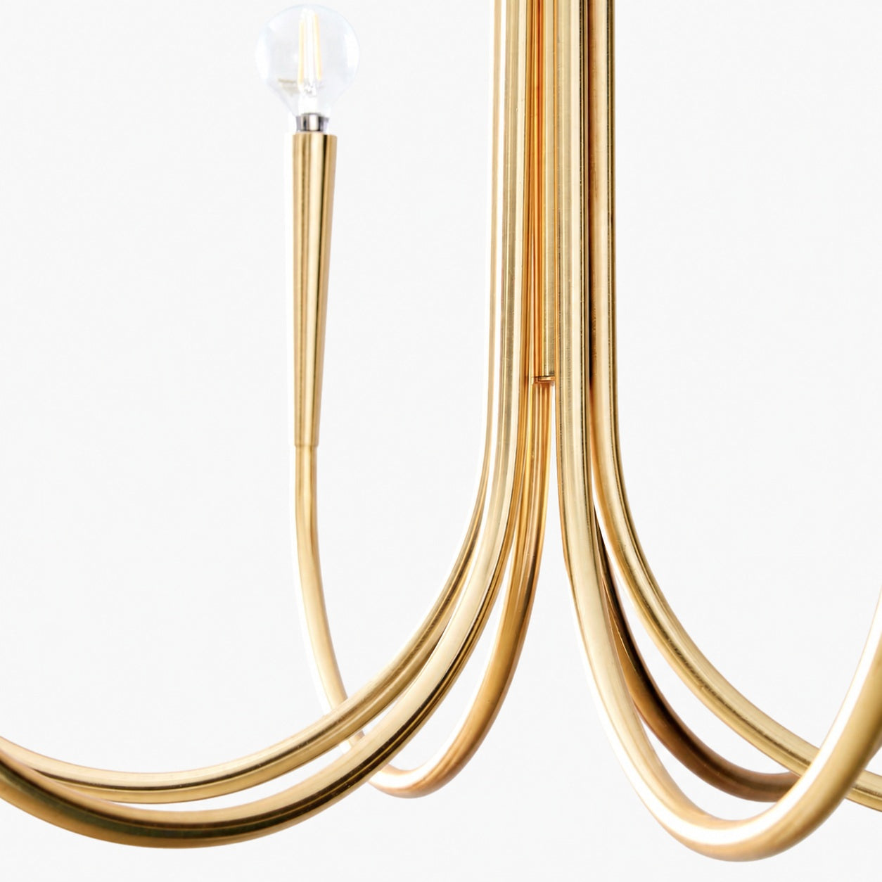 Borvia Swoop Arm Chandelier - Vintage-Inspired Modern Perfect for Home