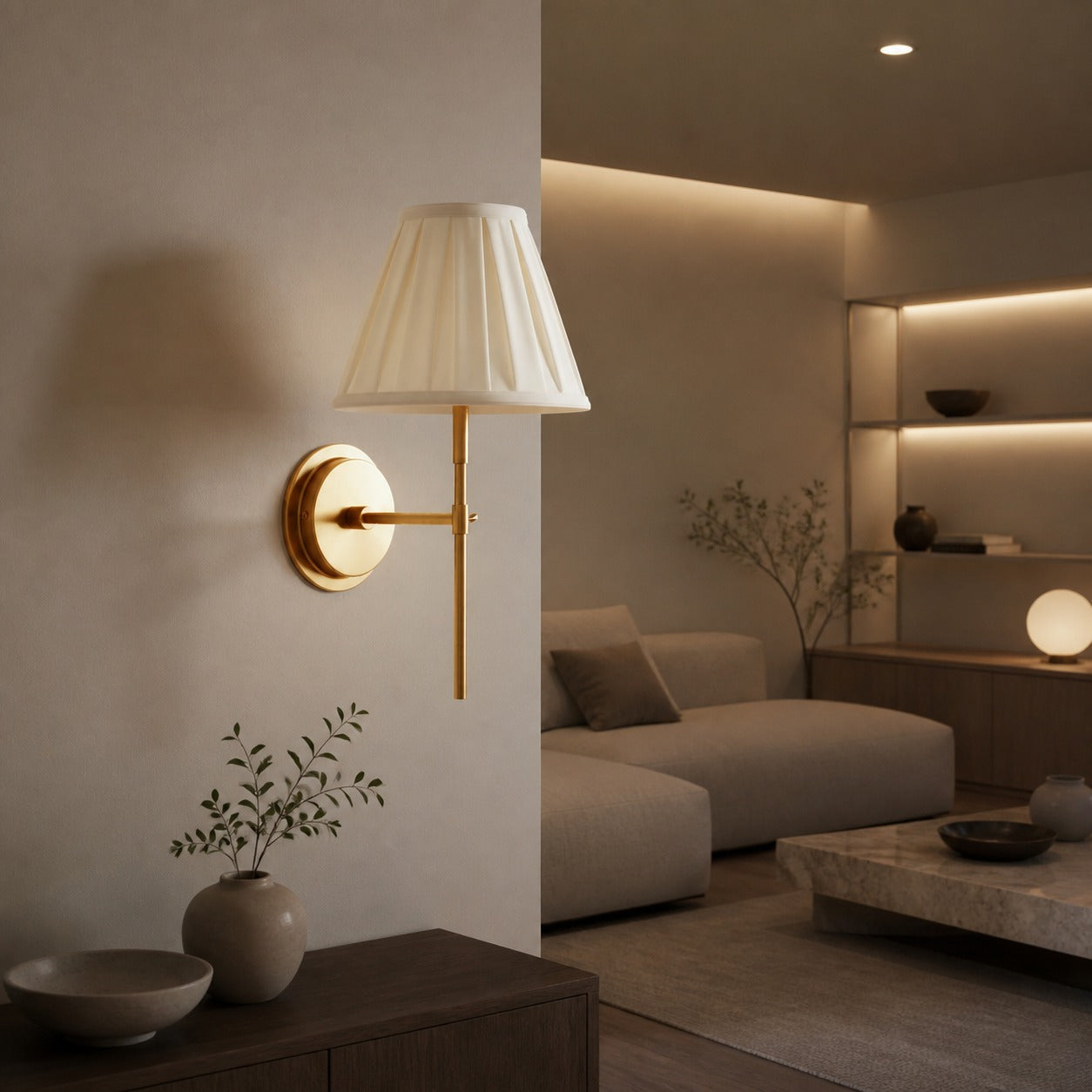 Cremaris Metal Wall Light with Fabric Shade - Timeless Sconce for Interior Lighting