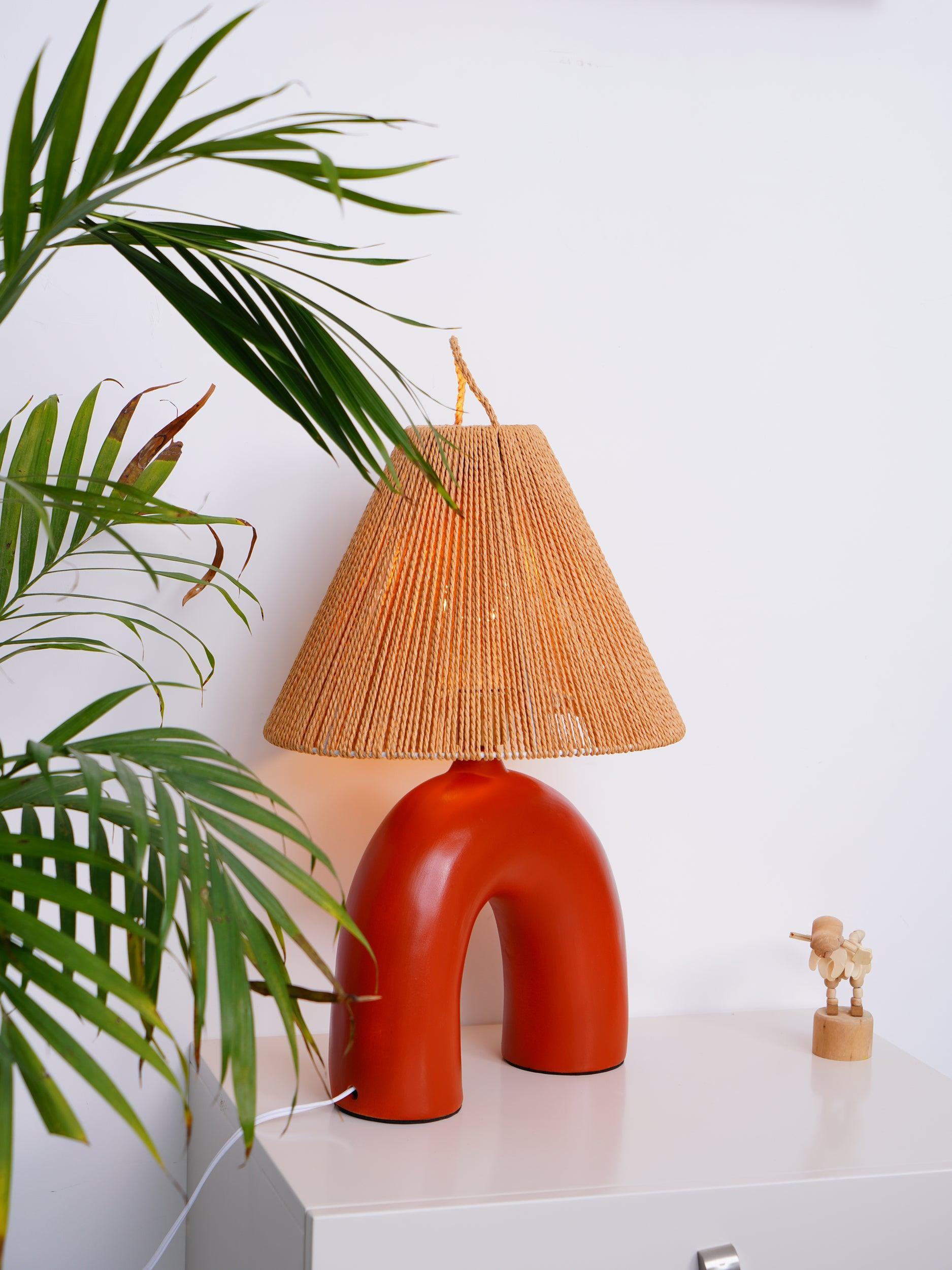 Arch - Shaped Straw Hat Table Lamp