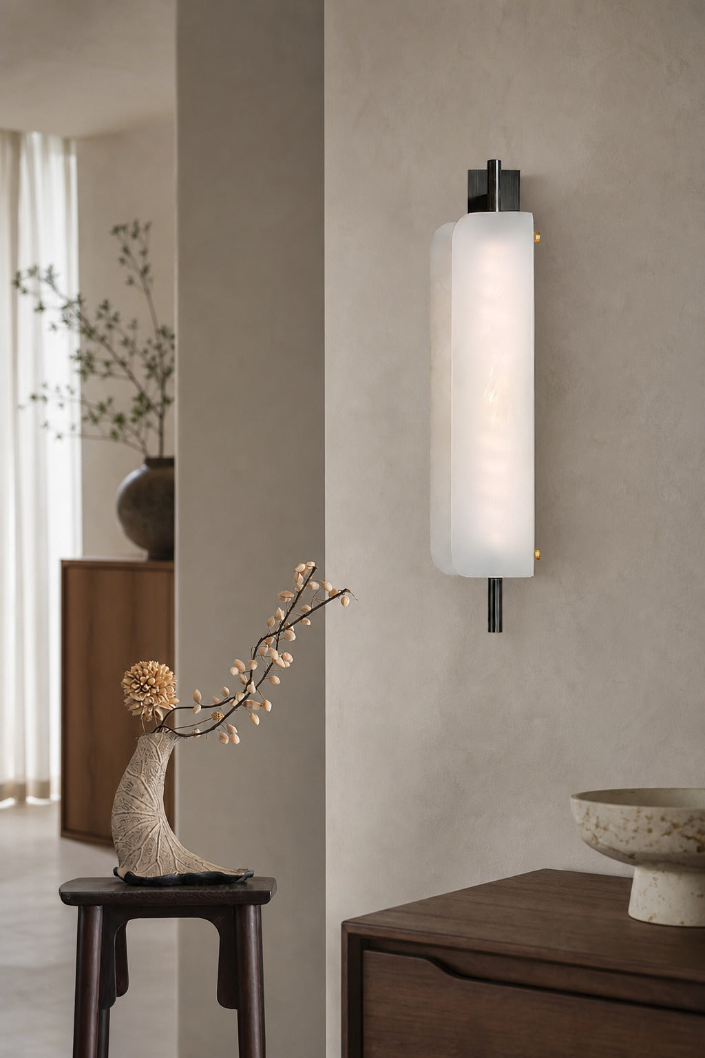 Kinkairo Alabaster Wall Lamp