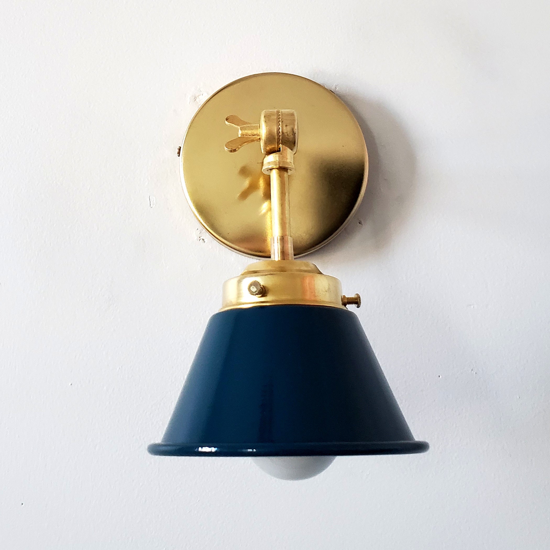 Modern Cone With Elegant Swivel Mechanism Brass Wall Lamp