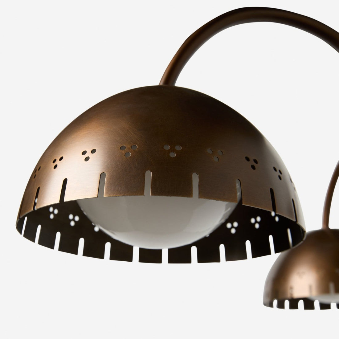 Lustrona Modern Chandelier – Artistic Metal Structure Statement Light for Living or Dining Areas