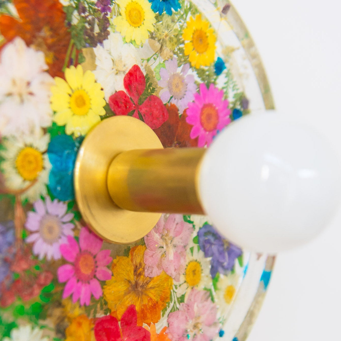 Botanical Wall Sconce - Handmade Resin Leaves Romantic Accent Lighting