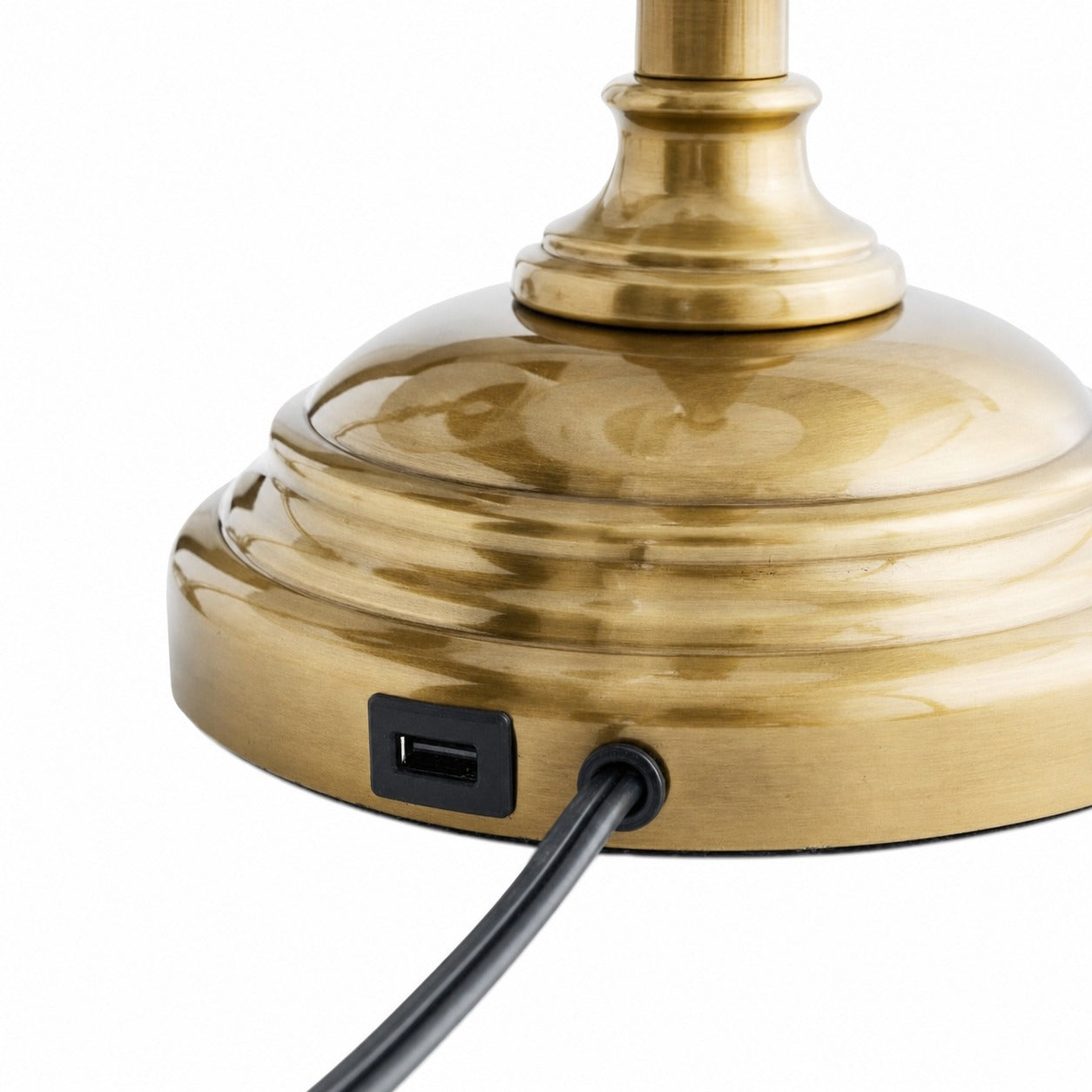 Nera USB Table Lamp – Adjustable Height Sleek Metal Modern Lamp for Office and Living Room