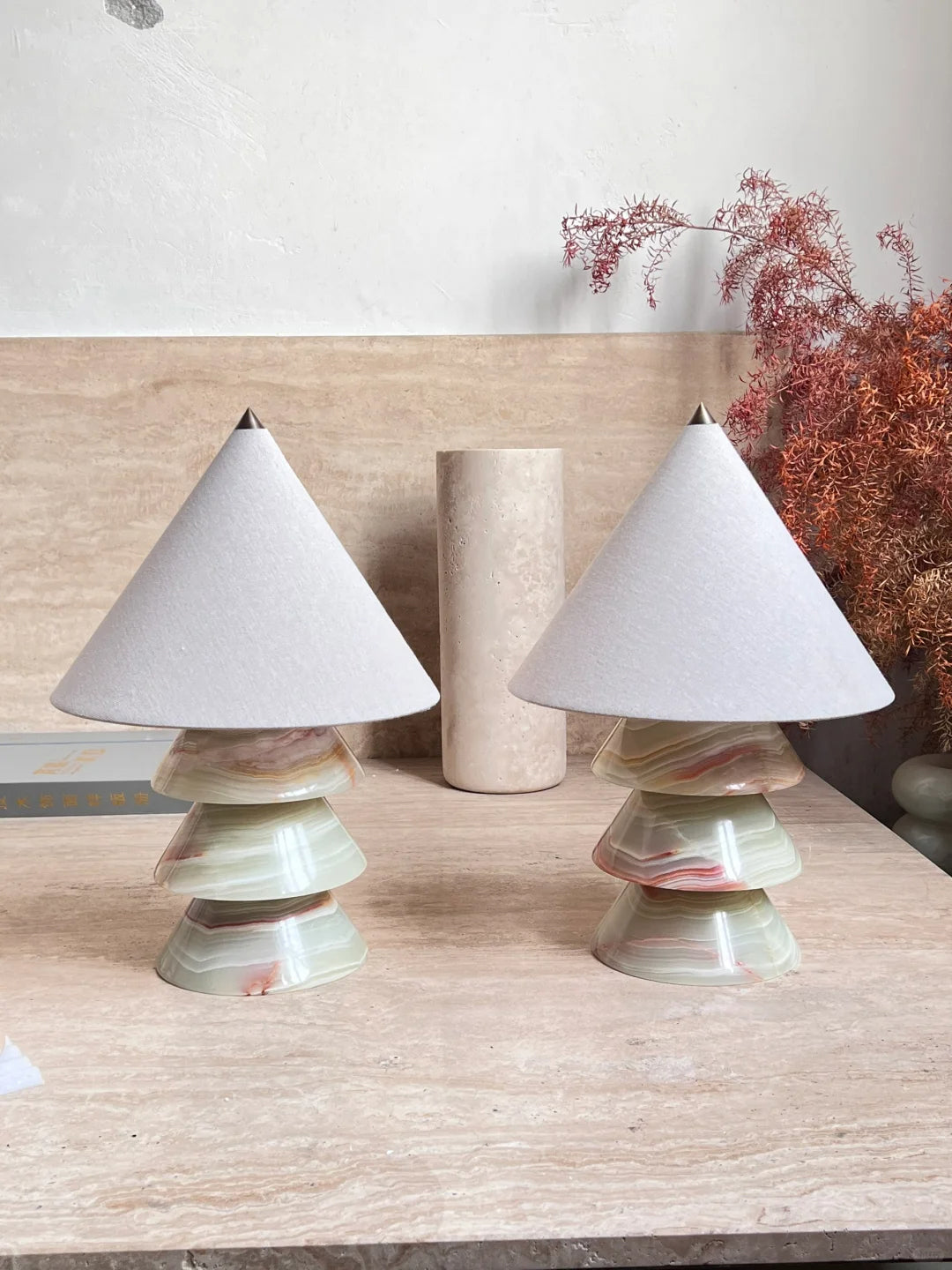 Flax Onyx Table Lamp