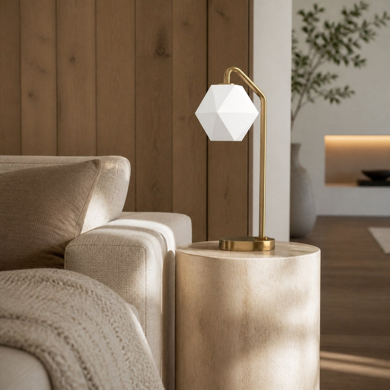 Talvior Luminous Geometric Faceted Glass Table Lamp