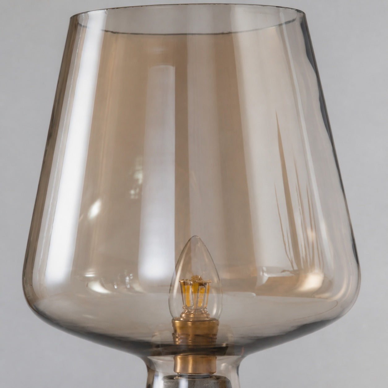 Concretea Industrial Table Lamp - Hand Blown Glass Globe with Concrete Base for Living Room
