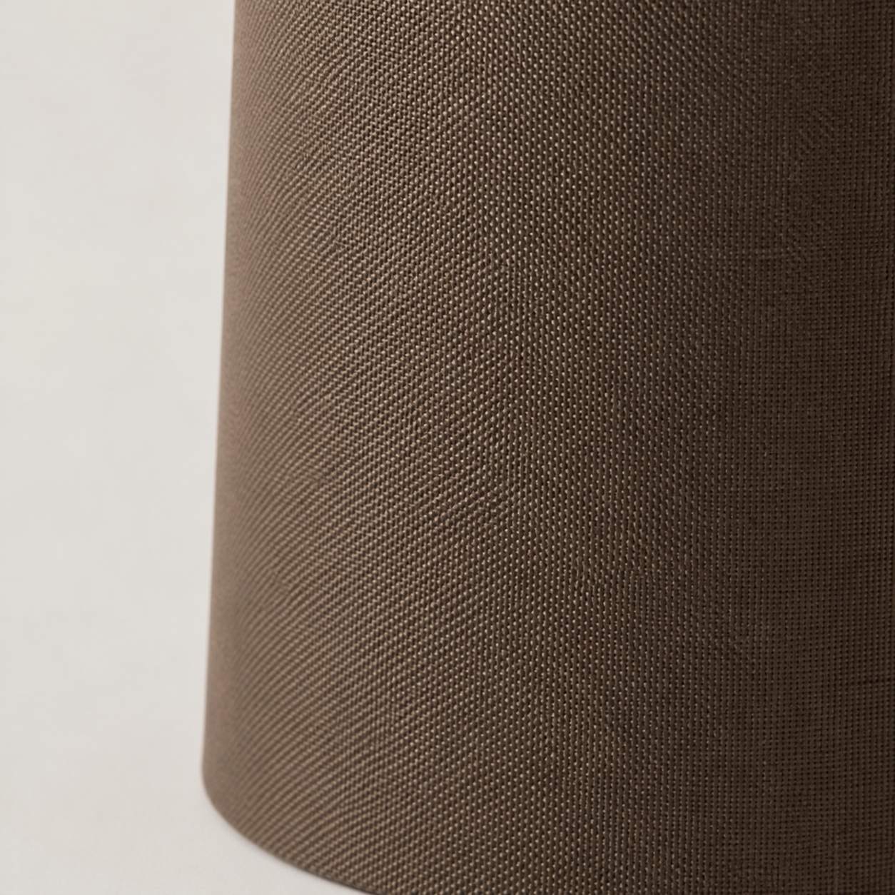 Weavara Contemporary Accent Table Lamp – Fabric‑Covered Decorative Lighting for Living Space or Office