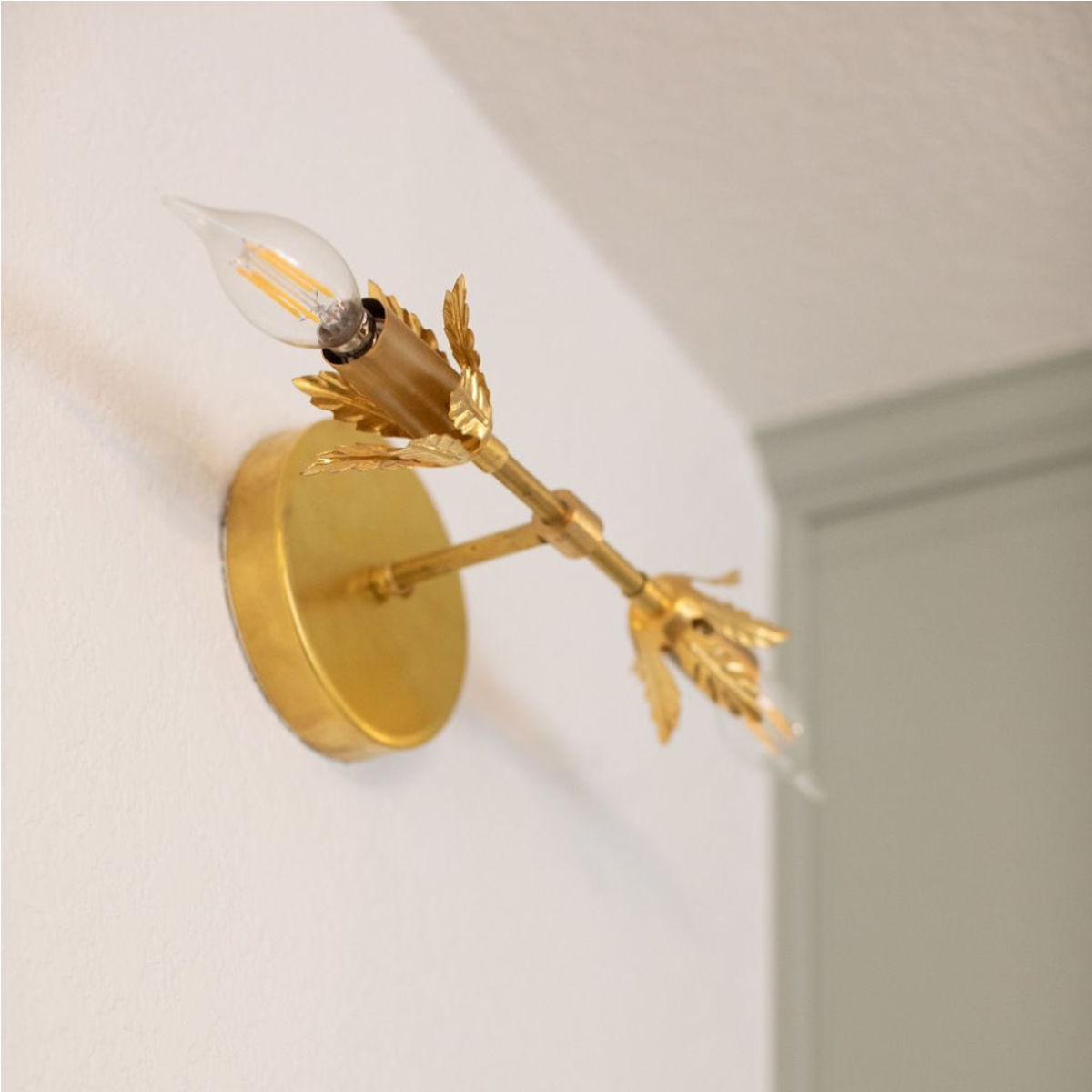 Romantic Polished Copper Wall Sconce - Modern Gilded Accent Light