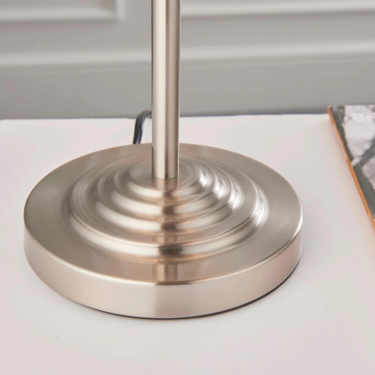 Tela 1‑Light and 3‑Light Table Lamp – Modern Linen & Metal for Bedside or Living Room