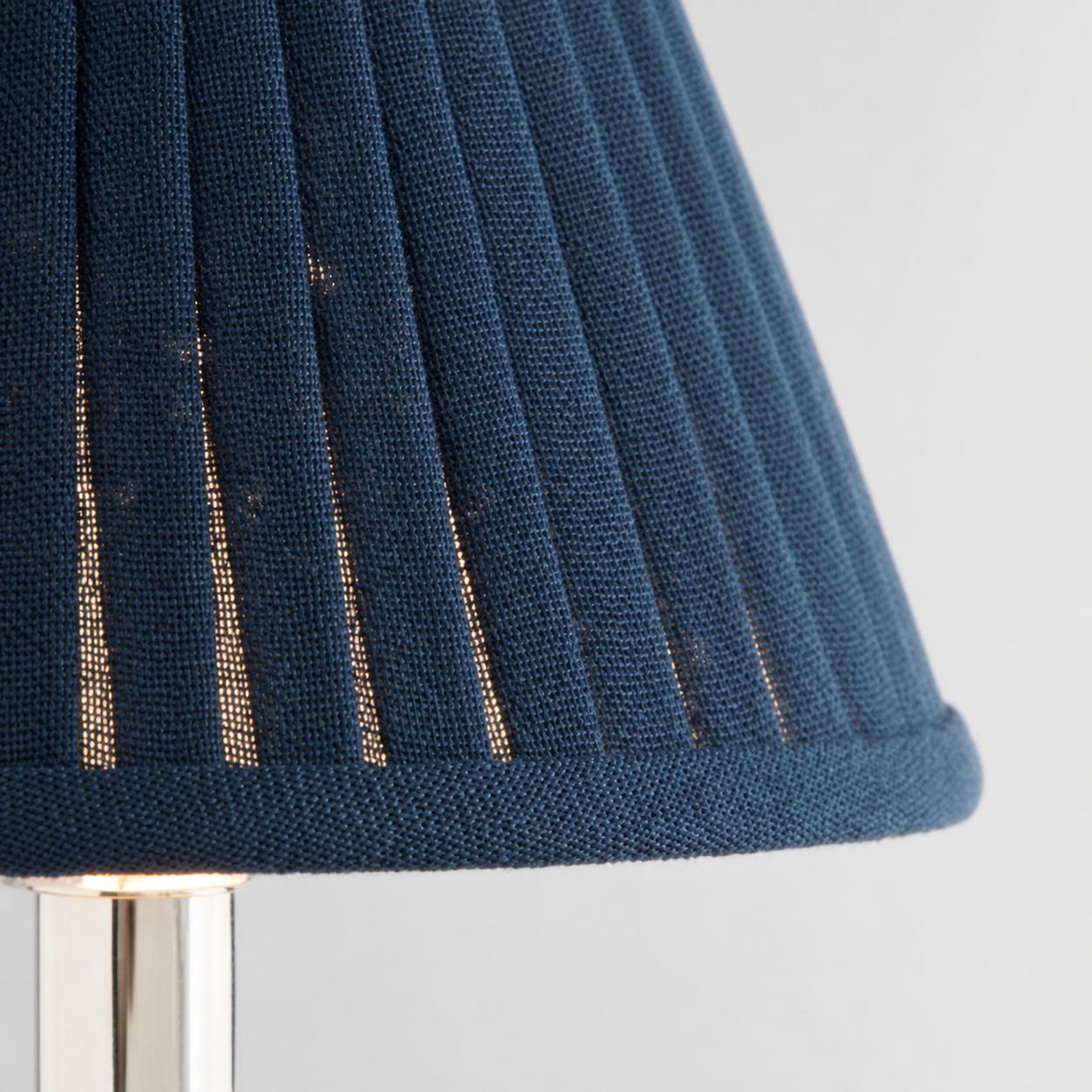 Trova Wireless Table Lamp with Sculptural Silhouette - Modern Portable Lighting for Living Rooms and Bedrooms