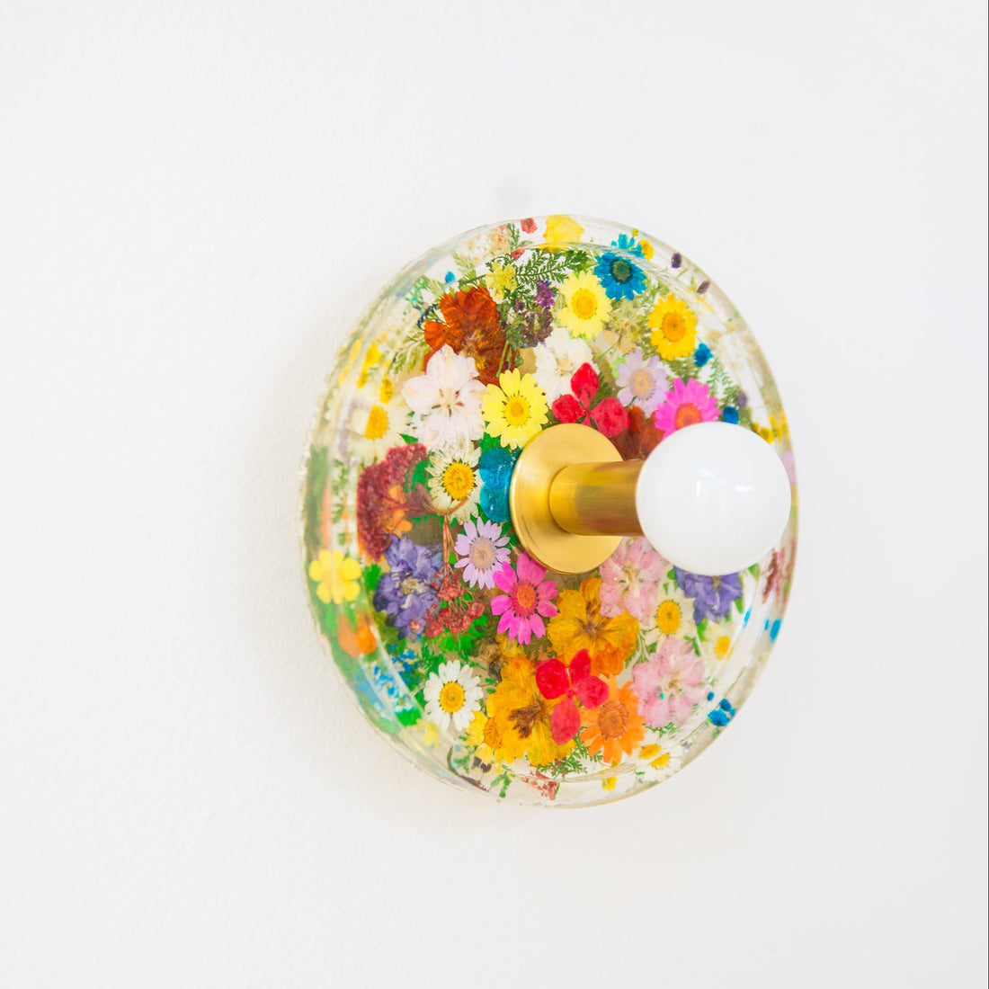 Botanical Wall Sconce - Handmade Resin Leaves Romantic Accent Lighting