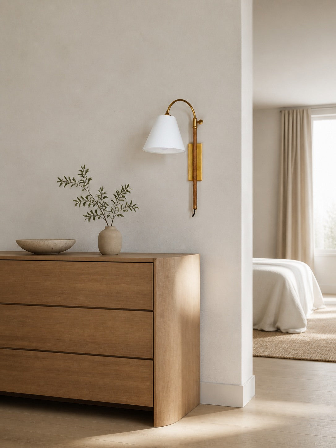 Curves Plug-In Sconce