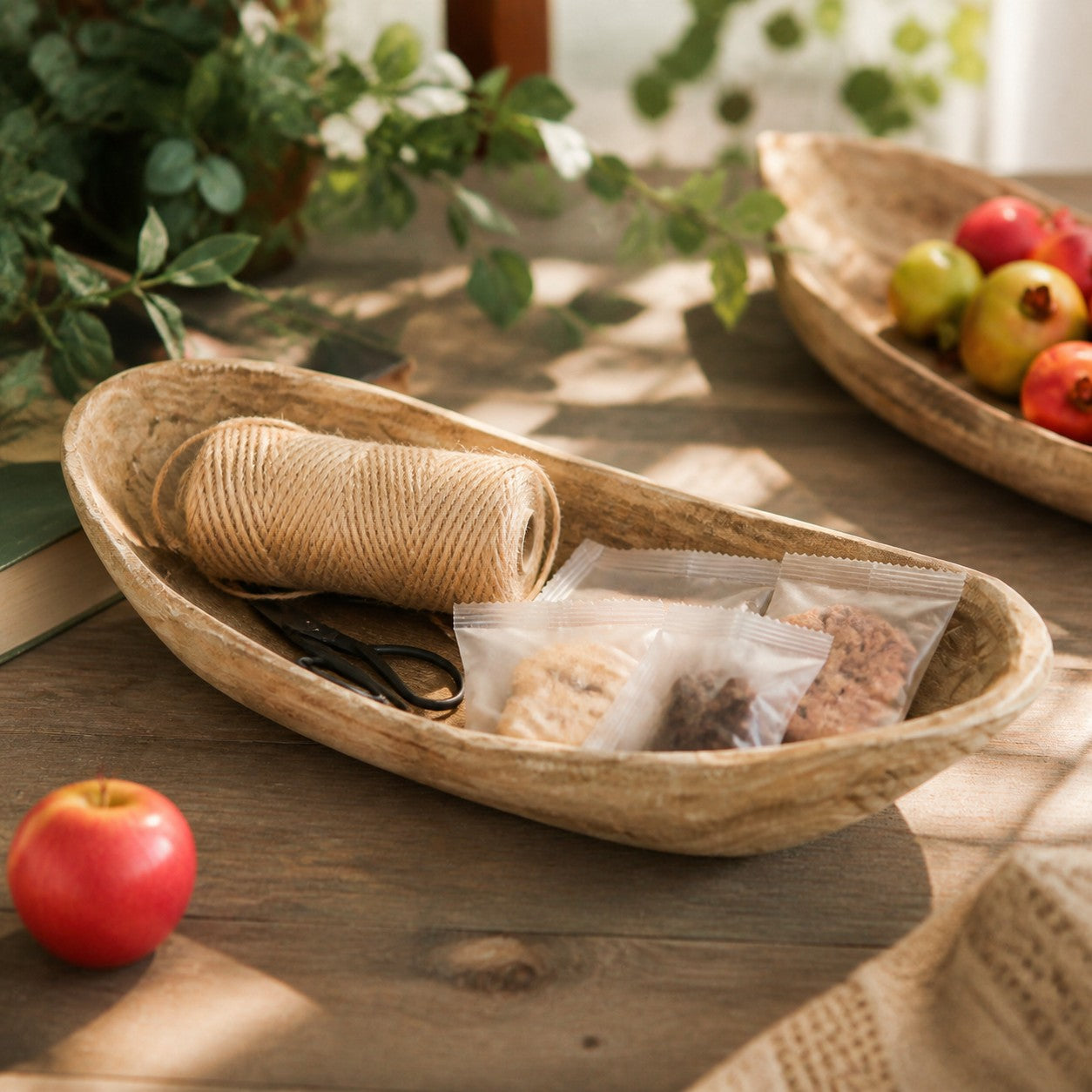 Distressed Paulownia Wood Boat-Shaped Serving Tray scene 3