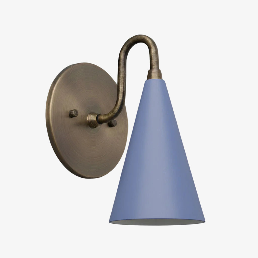Curva Metal Cone Shade Sconce – Vintage Brass Wall Light for Entryway or Stairwell