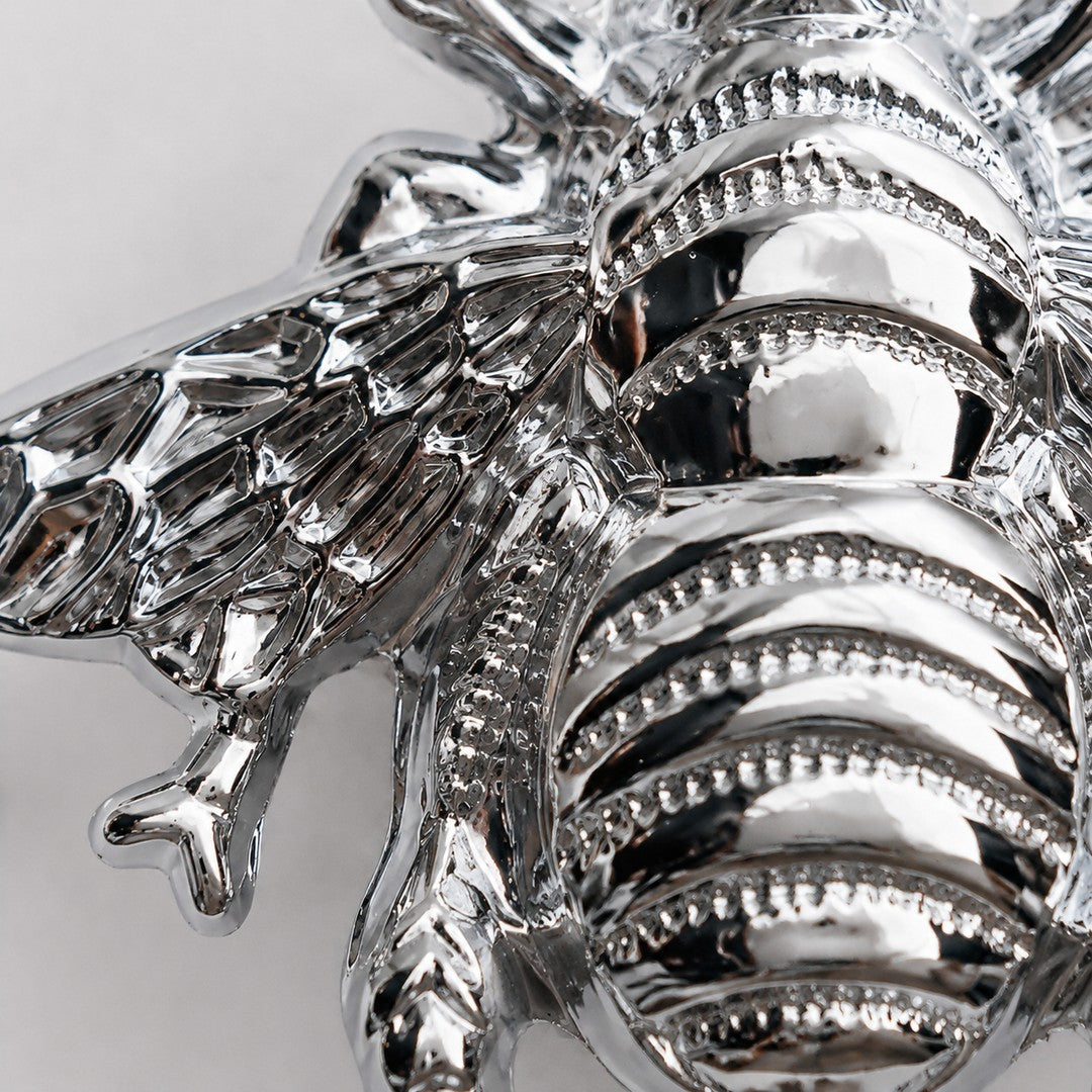 Chrome Totem bee handle ribbed body detail