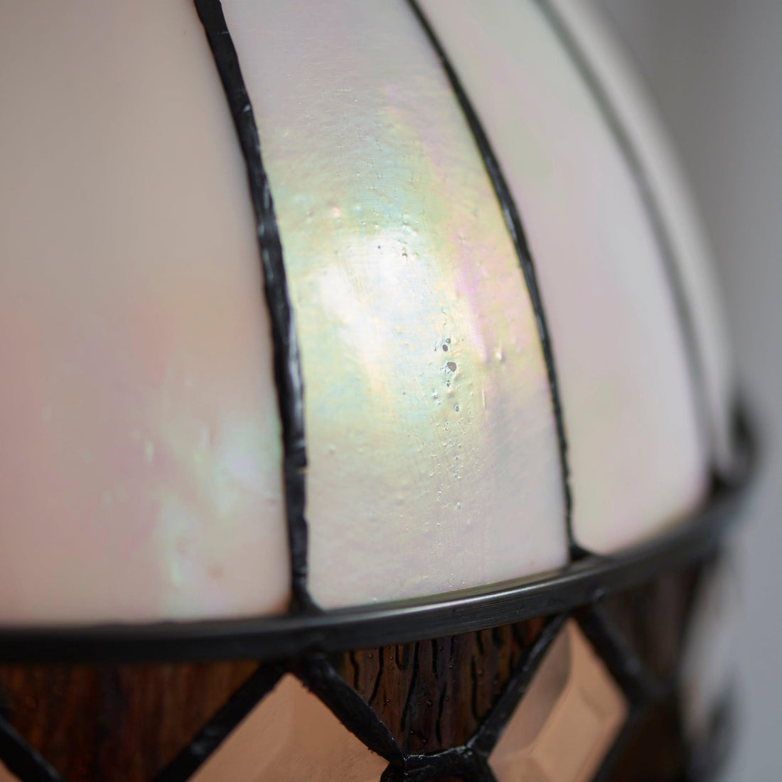 TF Fargo Tiffany Style Globe Pendant – Handcrafted Art Glass Sphere Light for Kitchen Island