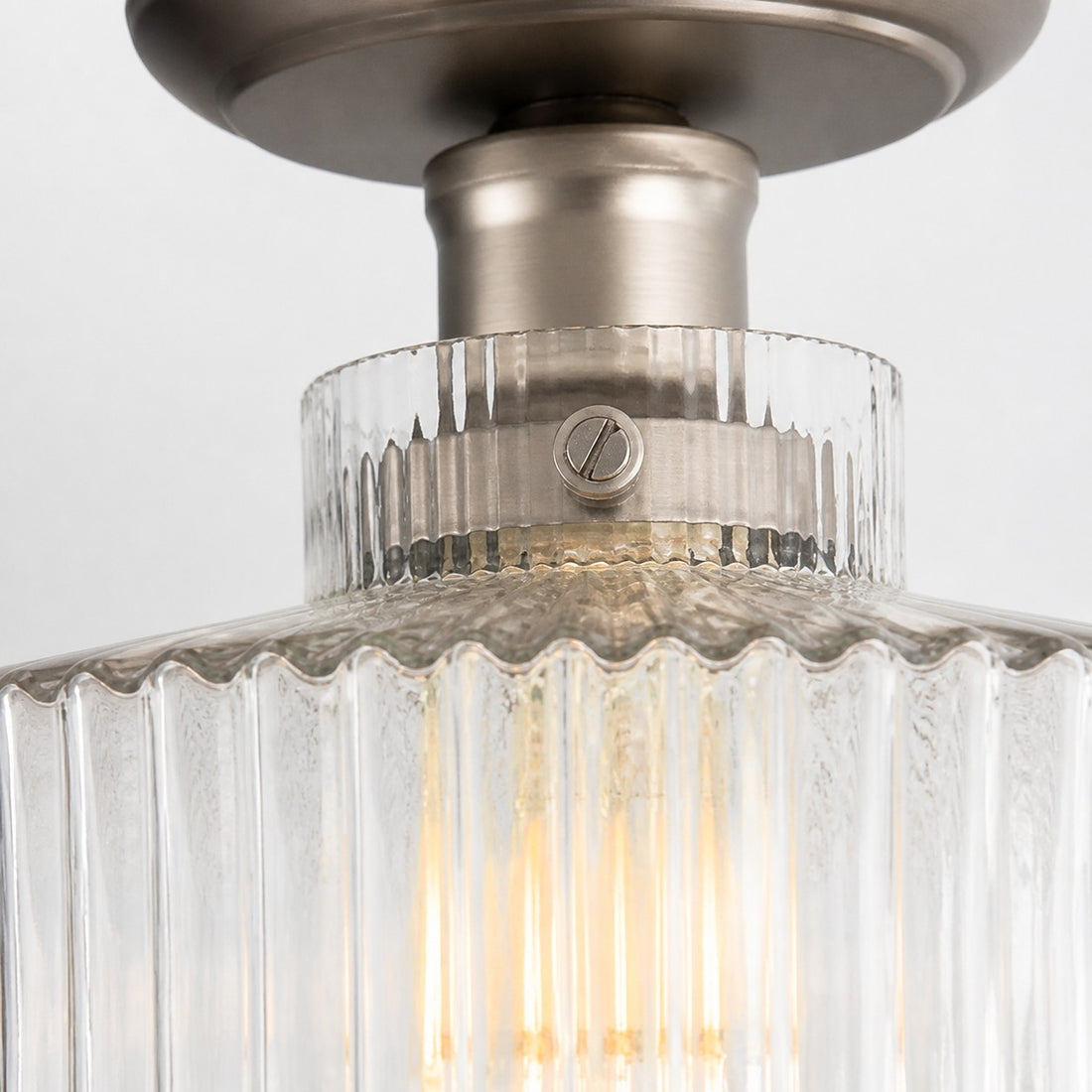 Ribora Vintage - Inspired Ribbed Glass Ceiling Lamp - Industrial Style Flush Mount for Modern Interiors U05