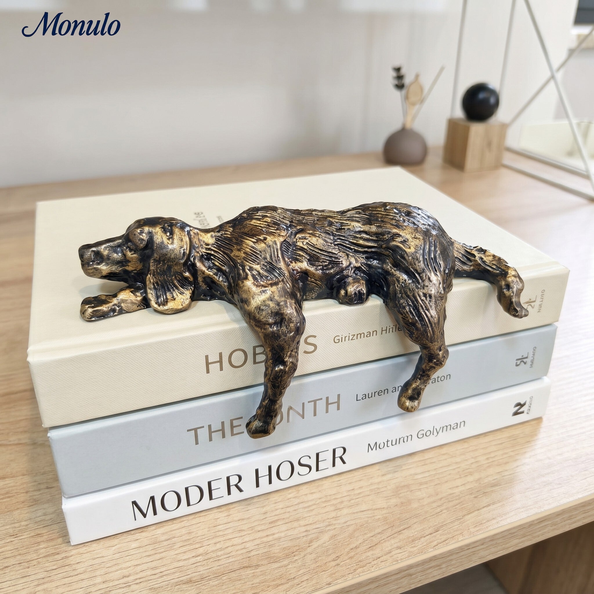 Floxo Geometric Dog Sculpture Modern Decor - Minimalist Iron Art for Desk