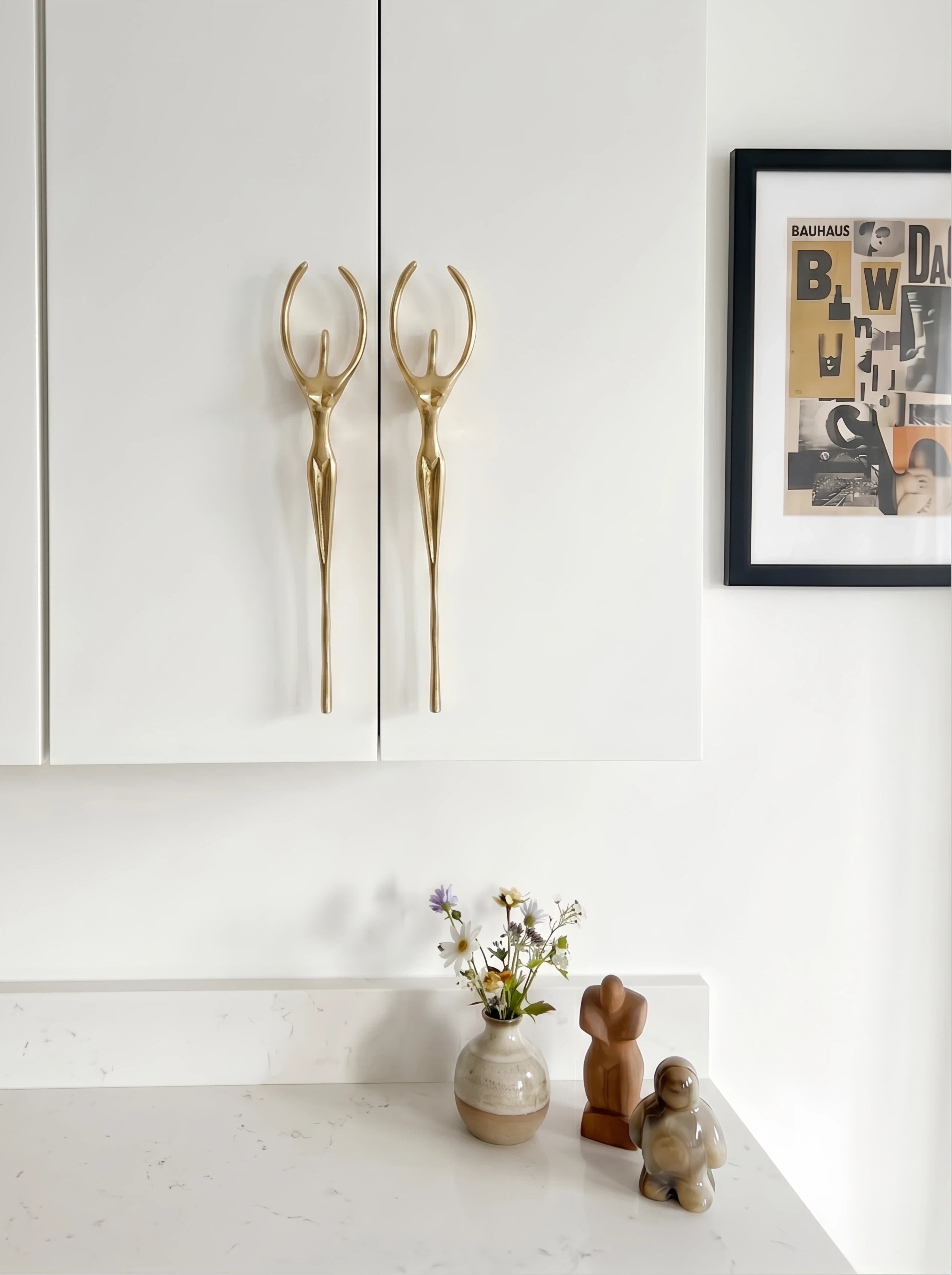 Verlitho Artful Minimalist Cabinet Handle Pull - Closet Doors Handle