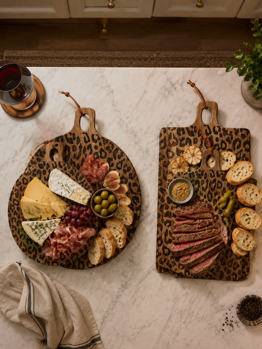 Leopard Solid Sapele Wood Board - Functional Dining Accessory for Kitchen island