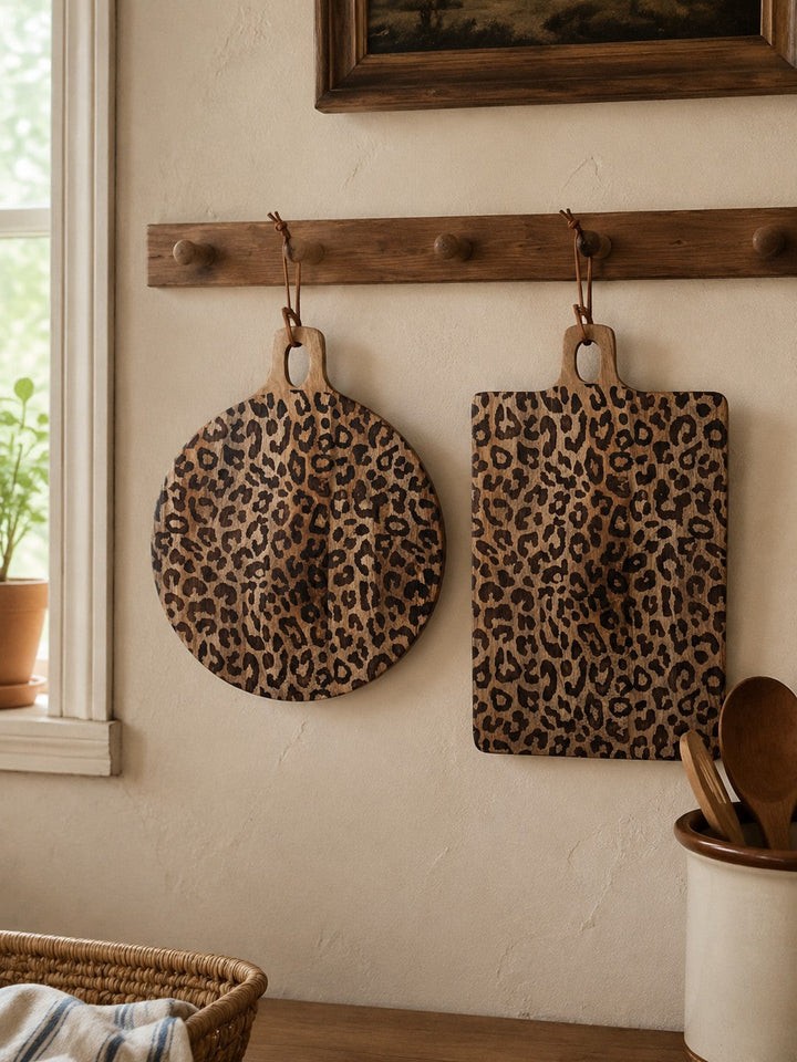 Leopard Solid Sapele Wood Board - Functional Dining Accessory for Kitchen island
