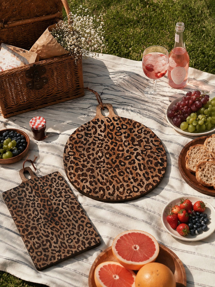 Leopard Solid Sapele Wood Board - Functional Dining Accessory for Kitchen island