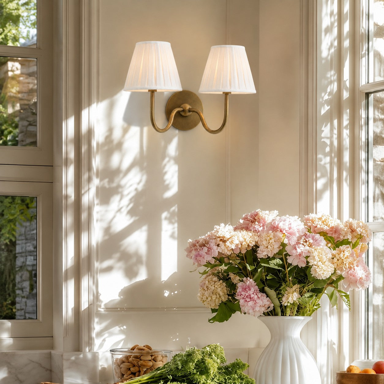 Luvora Vintage Pleated Shade Wall Lamp - Modern Brass Linen Wall Lighting