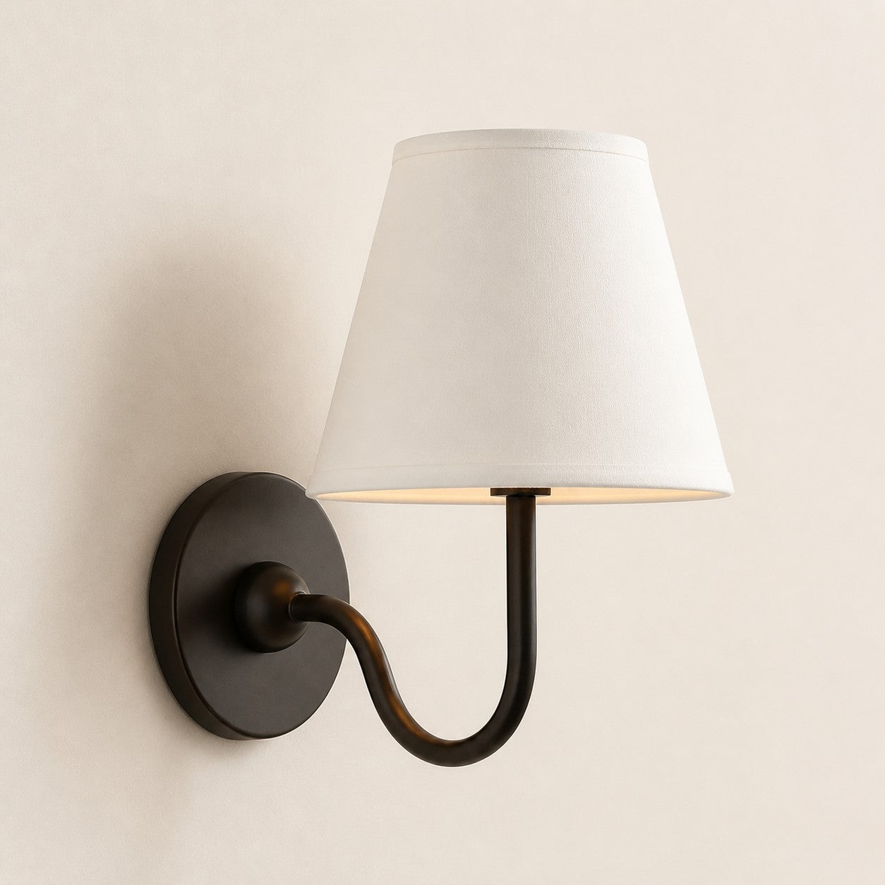 Luvora Vintage Pleated Shade Wall Lamp - Modern Brass Linen Wall Lighting