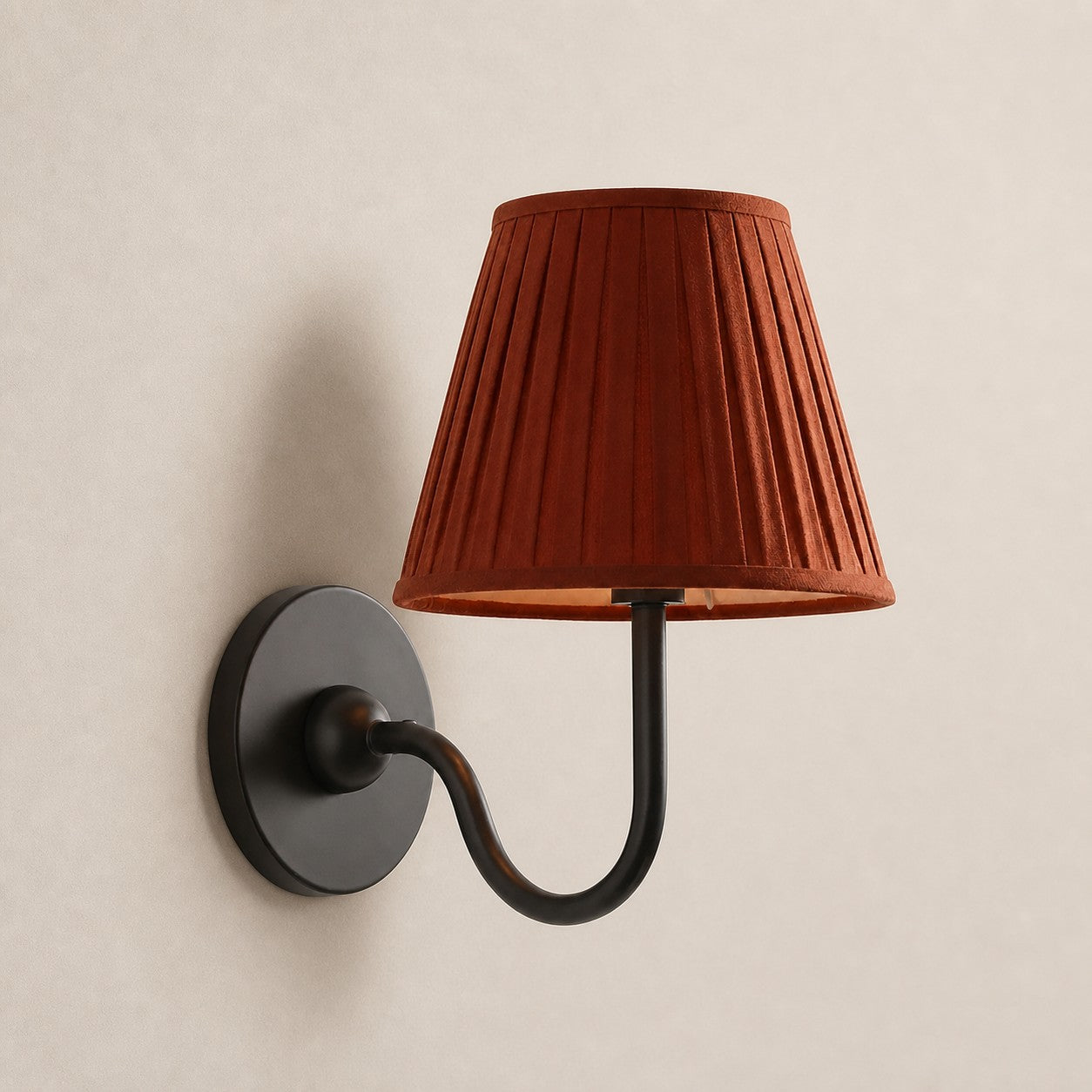 Luvora Vintage Pleated Shade Wall Lamp - Modern Brass Linen Wall Lighting