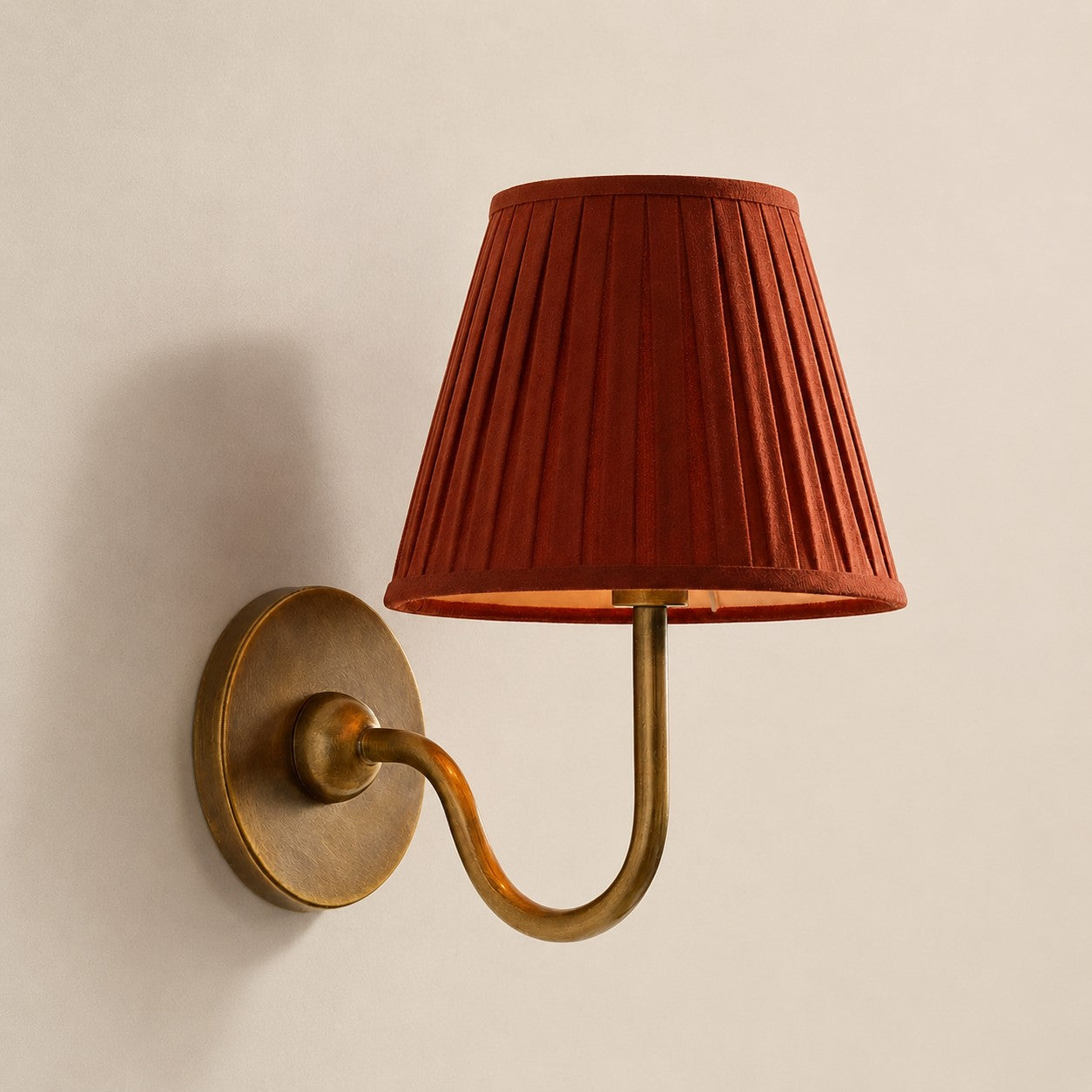 Luvora Vintage Pleated Shade Wall Lamp - Modern Brass Linen Wall Lighting