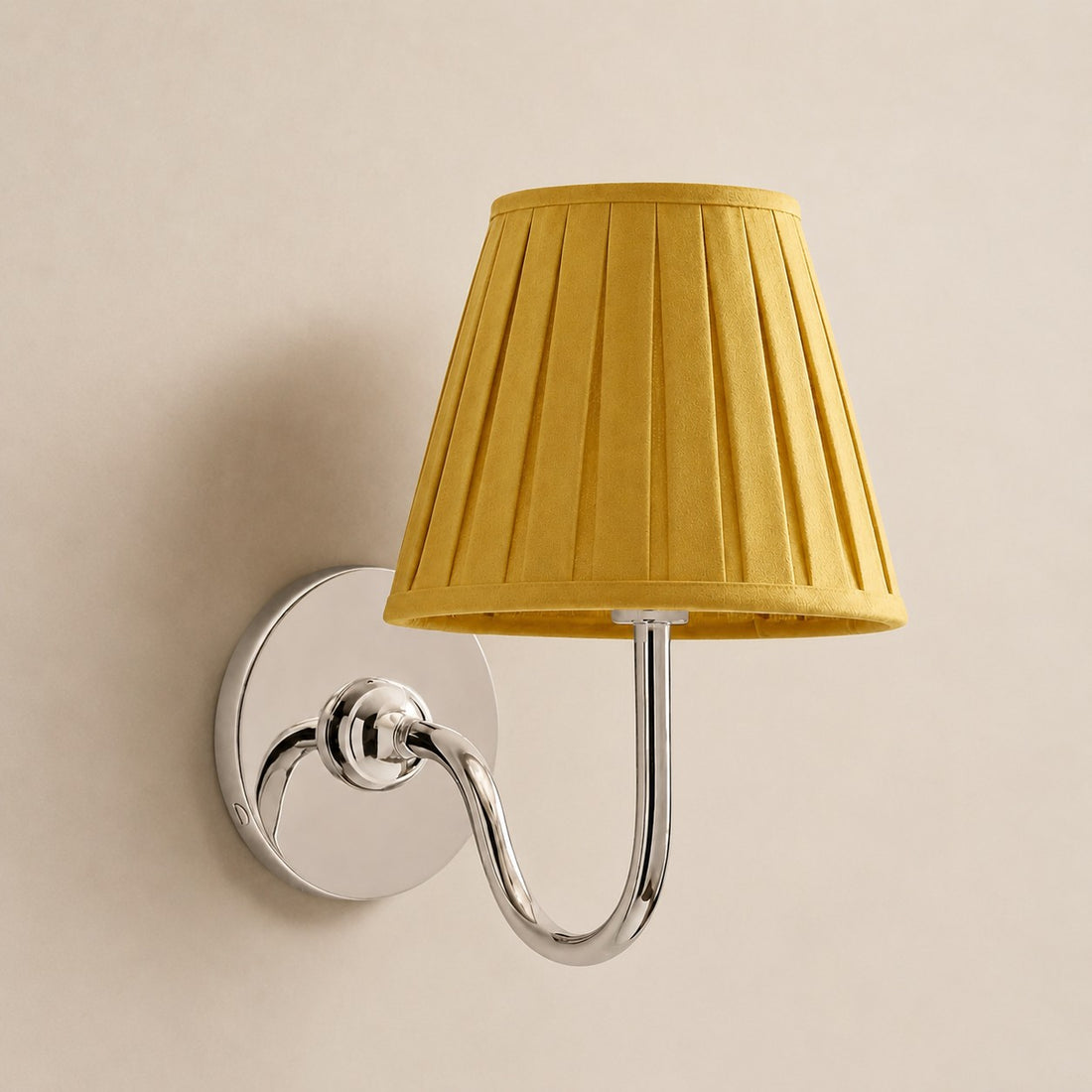 Luvora Vintage Pleated Shade Wall Lamp - Modern Brass Linen Wall Lighting