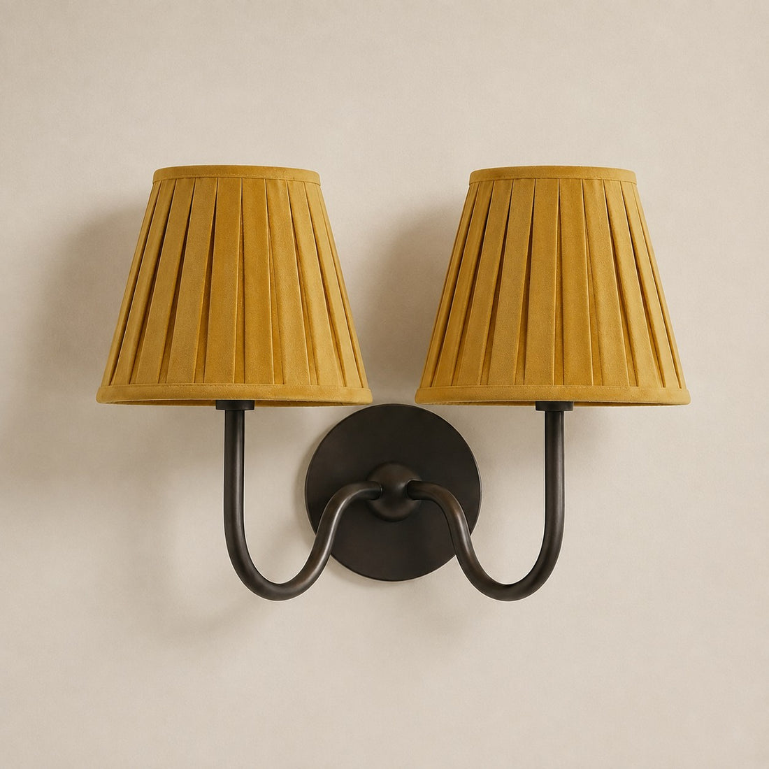 Luvora Vintage Pleated Shade Wall Lamp - Modern Brass Linen Wall Lighting