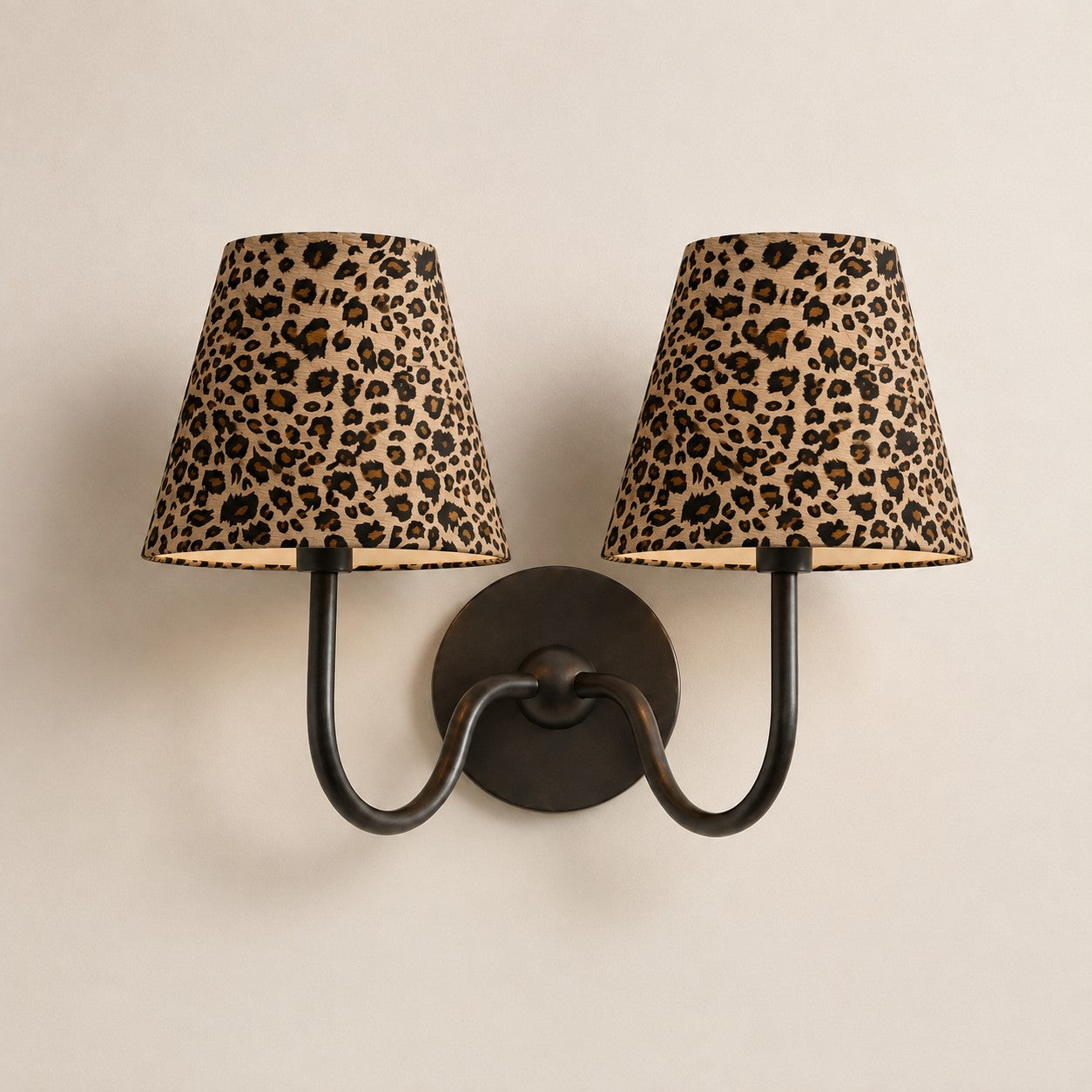 Luvora Vintage Pleated Shade Wall Lamp - Modern Brass Linen Wall Lighting