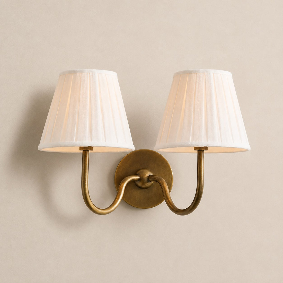 Luvora Vintage Pleated Shade Wall Lamp - Modern Brass Linen Wall Lighting
