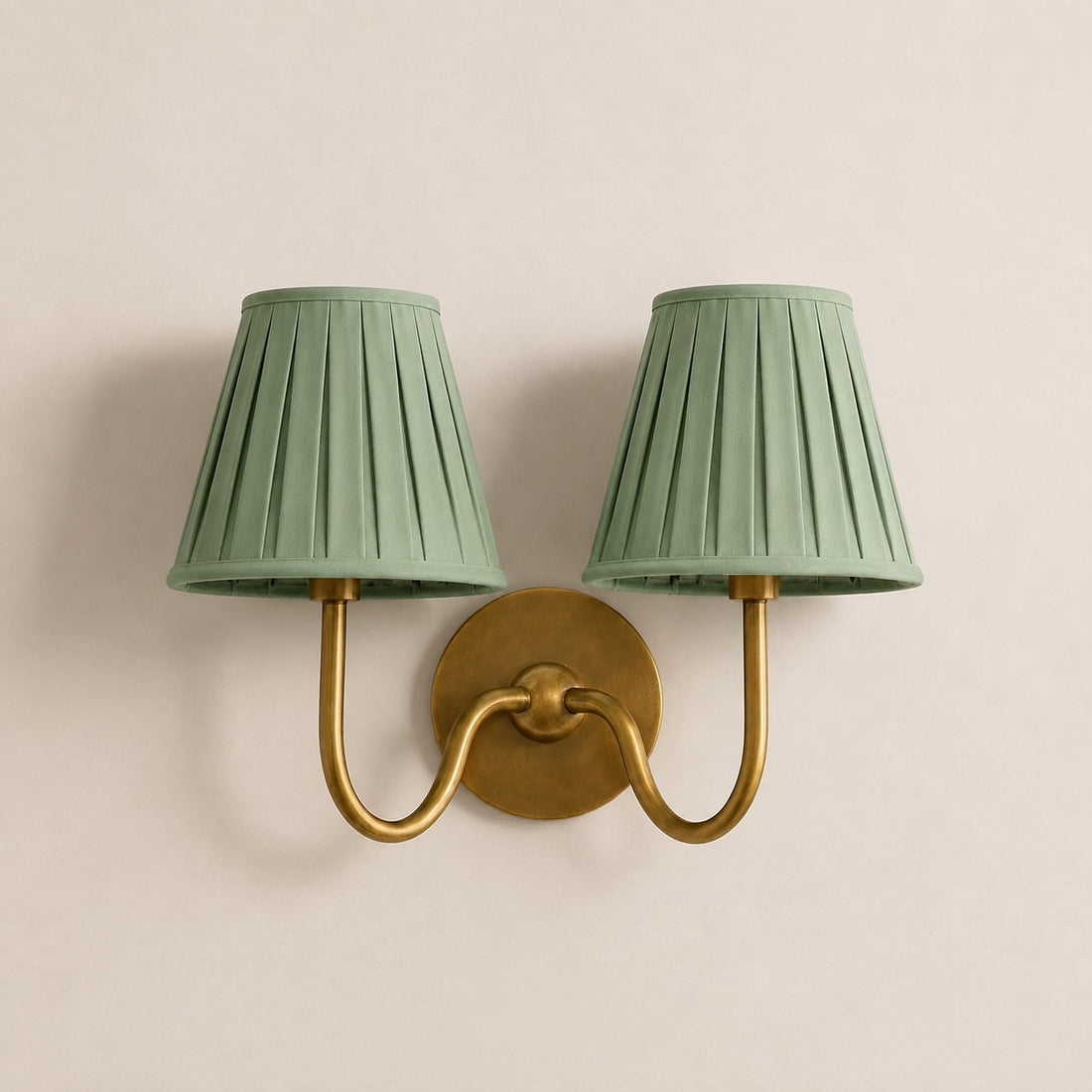 Luvora Vintage Pleated Shade Wall Lamp - Modern Brass Linen Wall Lighting
