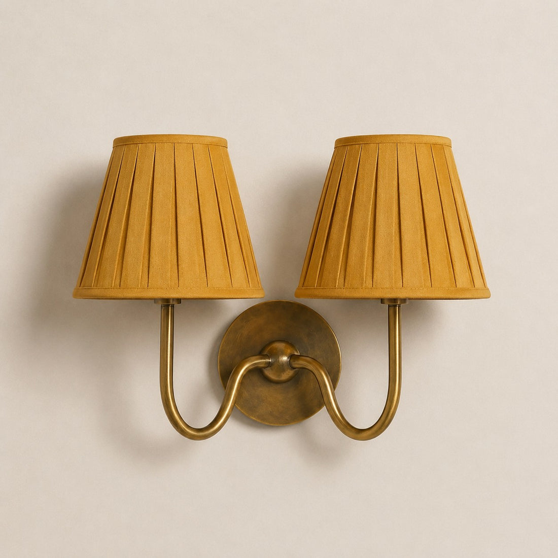 Luvora Vintage Pleated Shade Wall Lamp - Modern Brass Linen Wall Lighting
