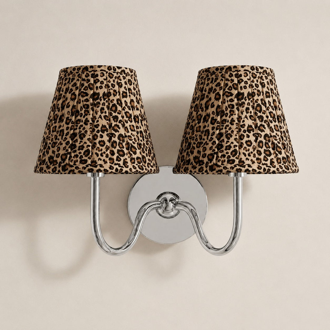 Luvora Vintage Pleated Shade Wall Lamp - Modern Brass Linen Wall Lighting