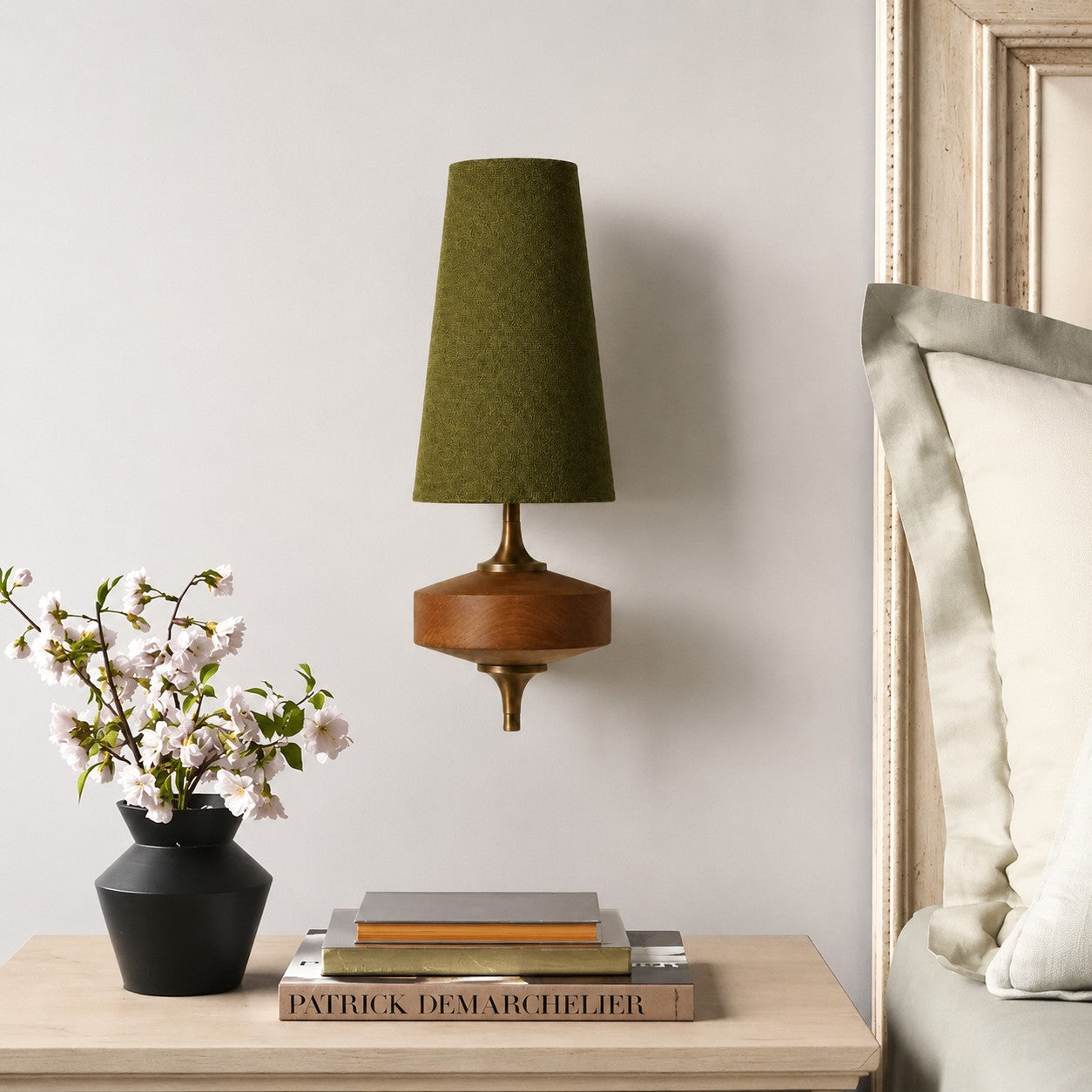 Hour Rho Wall Lamp