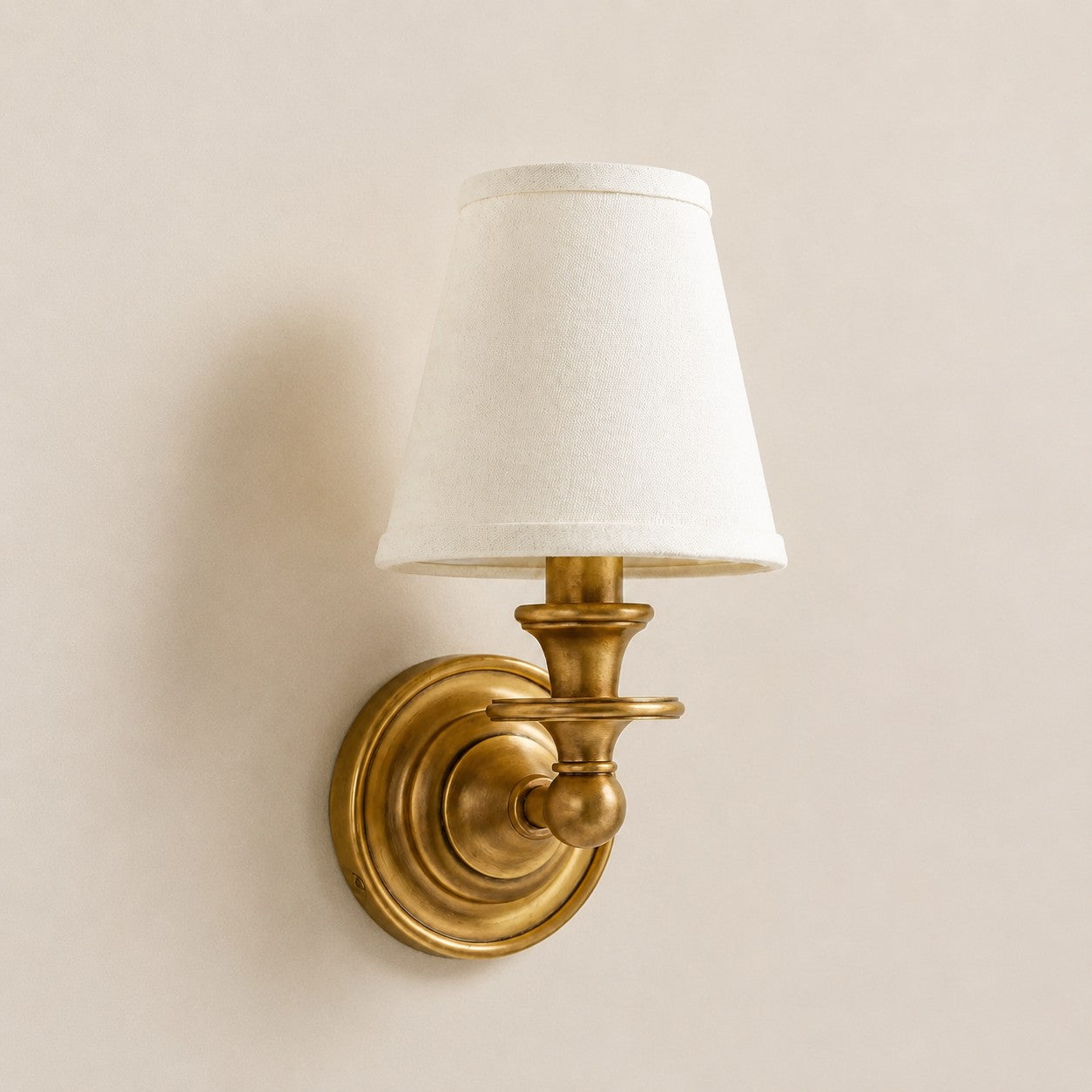 Kalvora wall sconce - White Plain shade with Brass finish
