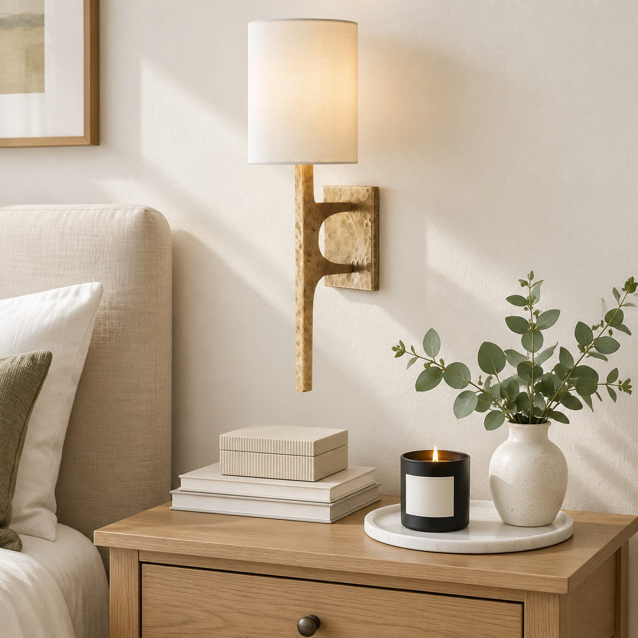 Texturoc Linear Wall Light - Modern Hammered Wall Sconce
