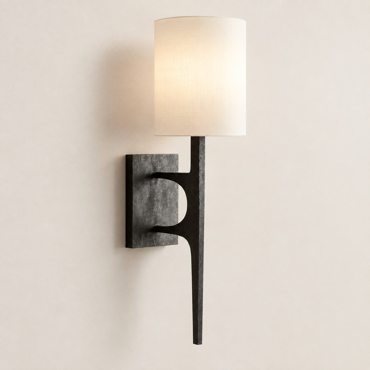 Texturoc Linear Wall Light - Modern Hammered Wall Sconce