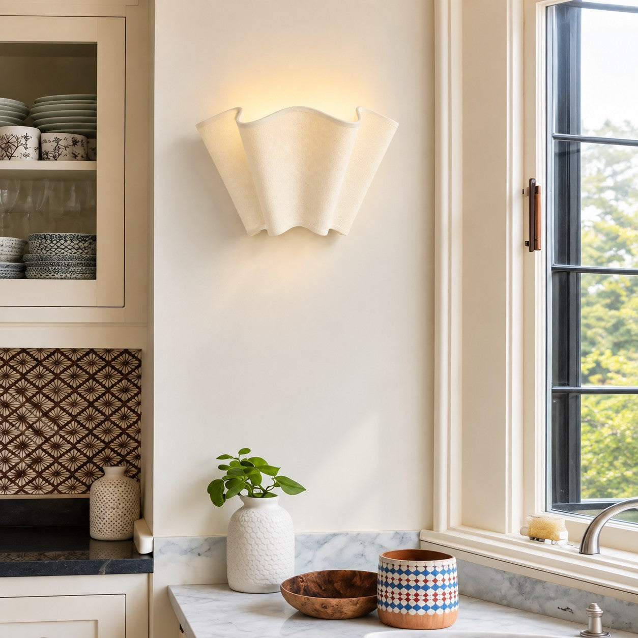 Oslan Modern Plug-In Sconce - Scalloped Ivory Linen Shade Wall Lamp