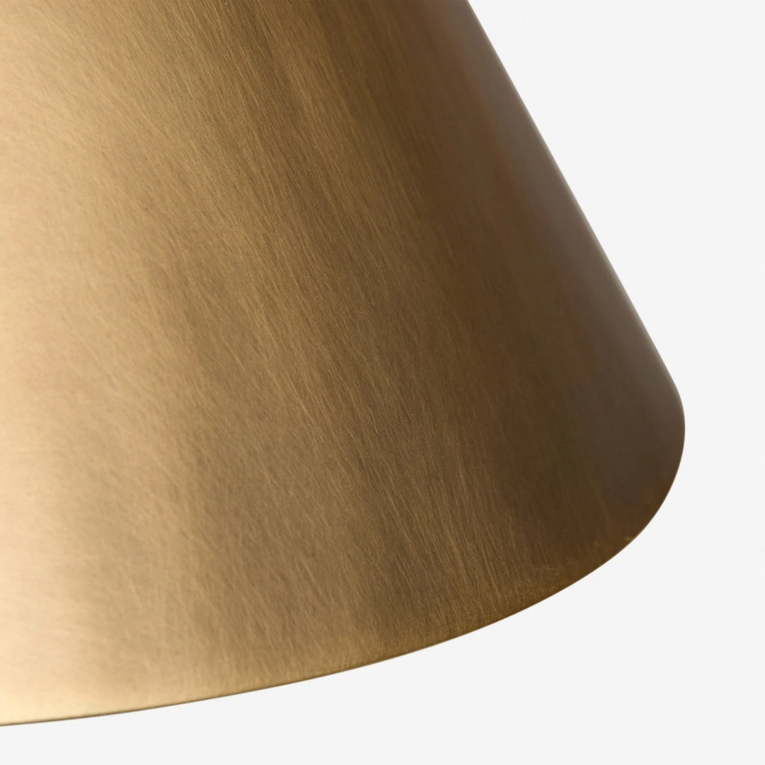 Aurecyl Table Lamp - Sleek Tapered Metal Table Lamp in Vintage-Style Finish for Living Room