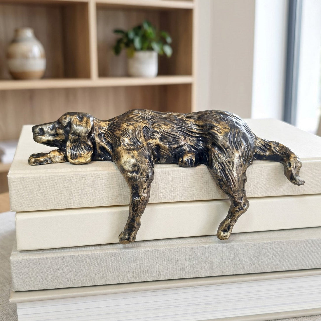 Floxo Geometric Dog Sculpture Modern Decor - Minimalist Iron Art for Desk