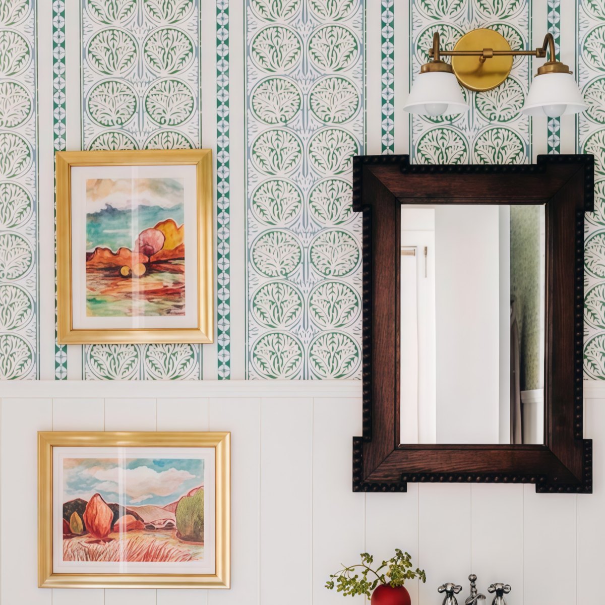 Modern Double Cone Brass Sconce - Accent Lighting For Bathroom & Hallway