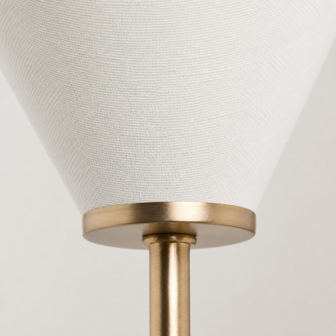 Kysara Brass Linen Wall Lamp - Sculptural Curves Design Suitable for Living Rooms, Bedrooms and Bathrooms