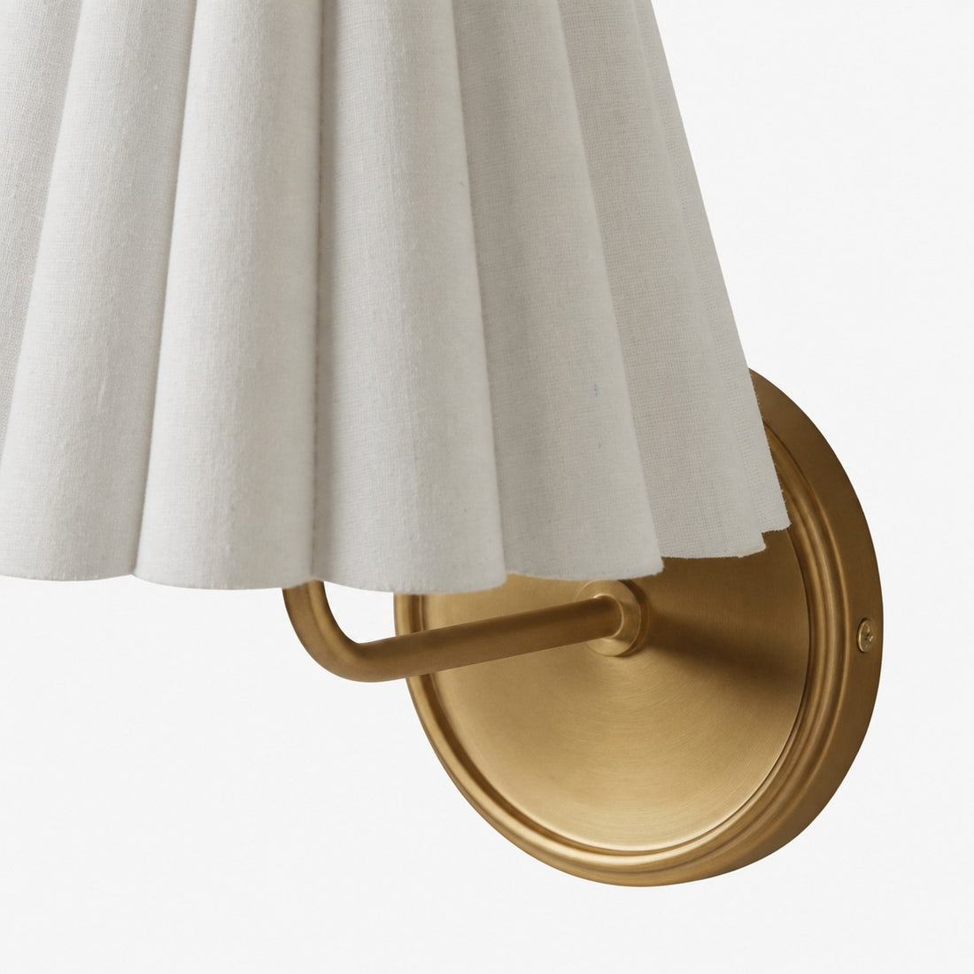 Ruffmeto Fabric Wall Sconce – Featuring Pleated Detailing on a Sculptural Metal Frame for Study or Hallway