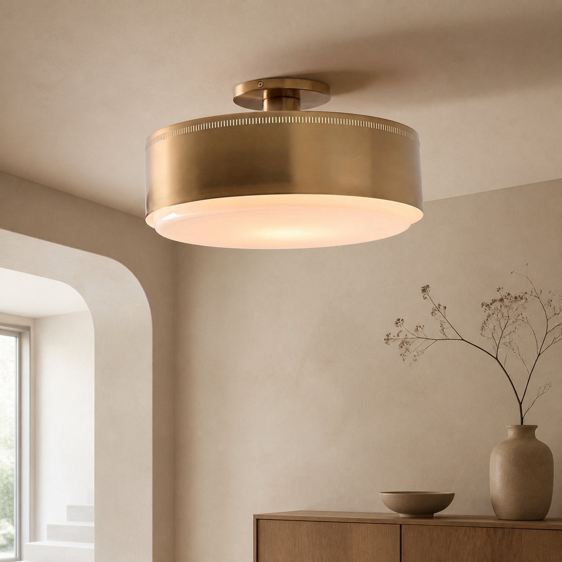 Bolvira Metal Flush Mount - Contemporary Ceiling Light with Subtle Glow